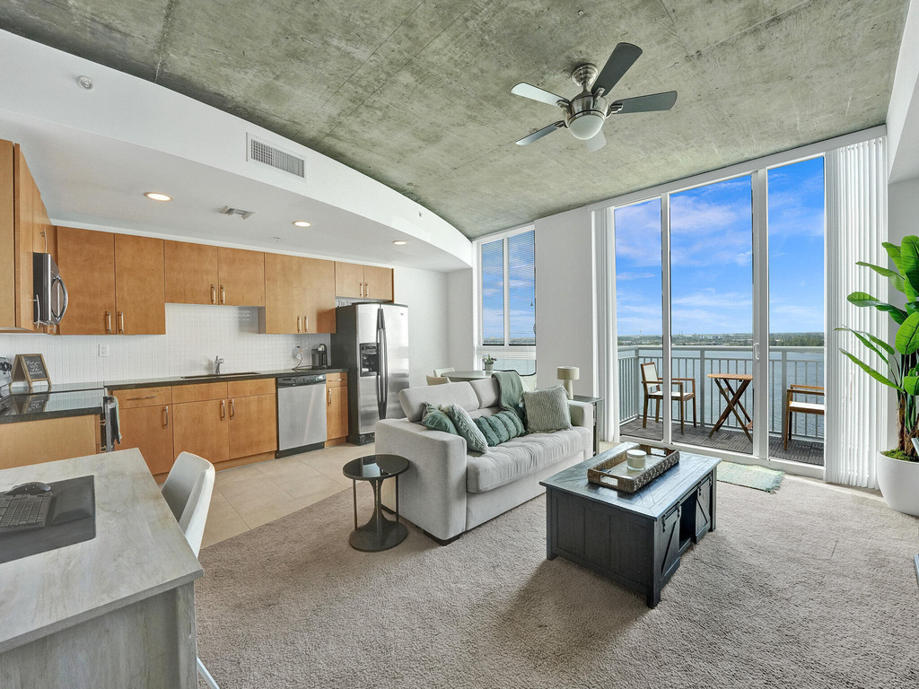 300 S Australian Avenue - Photo 7