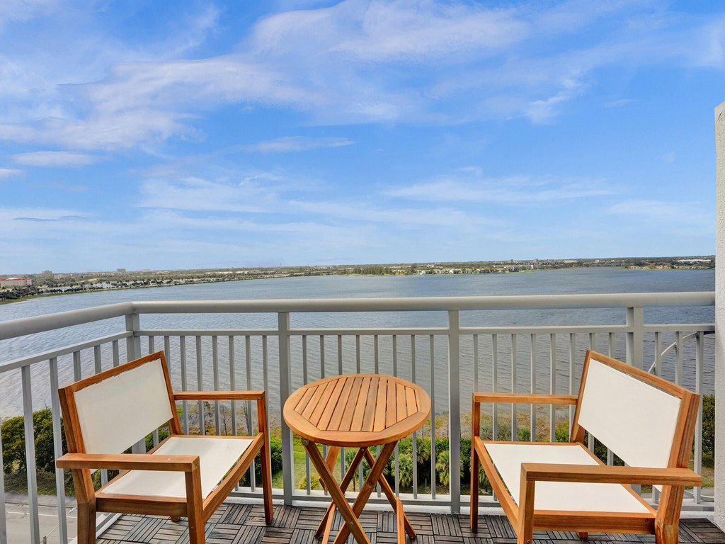 300 S Australian Avenue - Photo 3