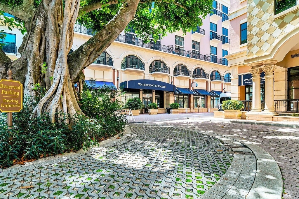 101 N Clematis Street - Photo 27