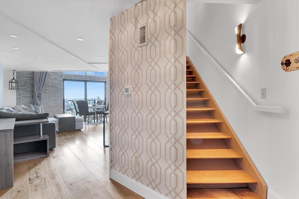 101 N Clematis Street - Photo 14