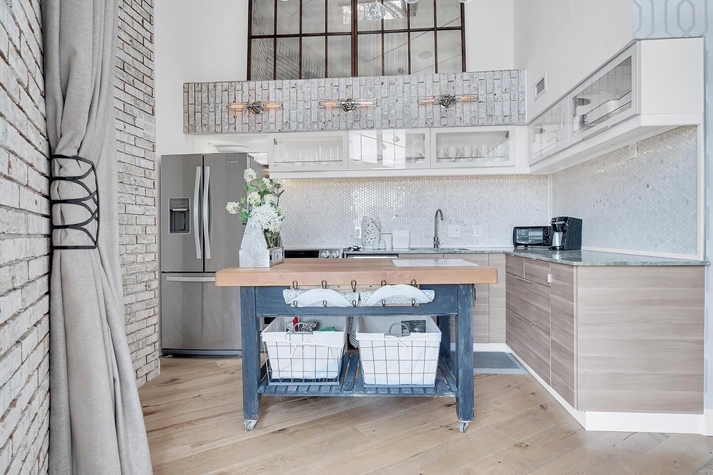 101 N Clematis Street - Photo 8