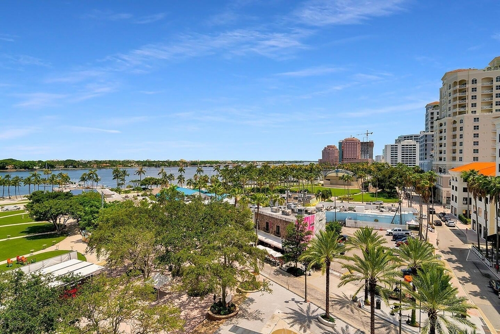 101 N Clematis Street - Photo 22