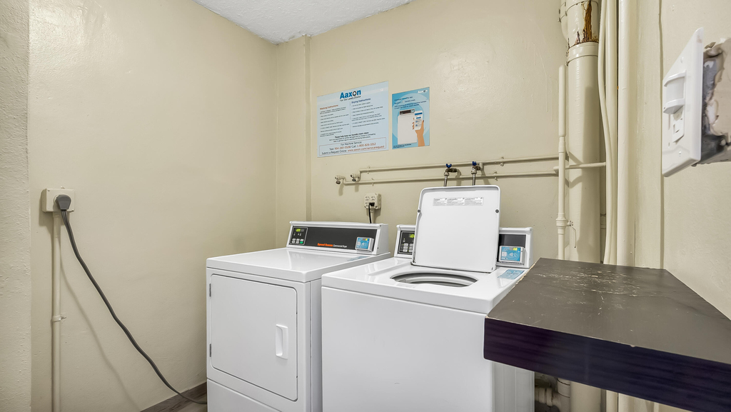 2200 Ne 33rd Avenue - Photo 25