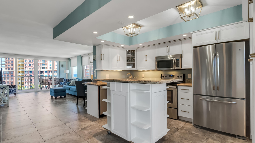2200 Ne 33rd Avenue - Photo 1