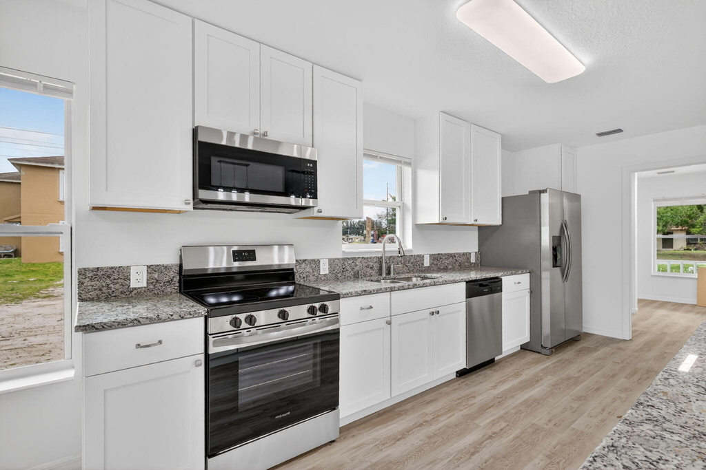 2206 S 34th Street - Photo 18
