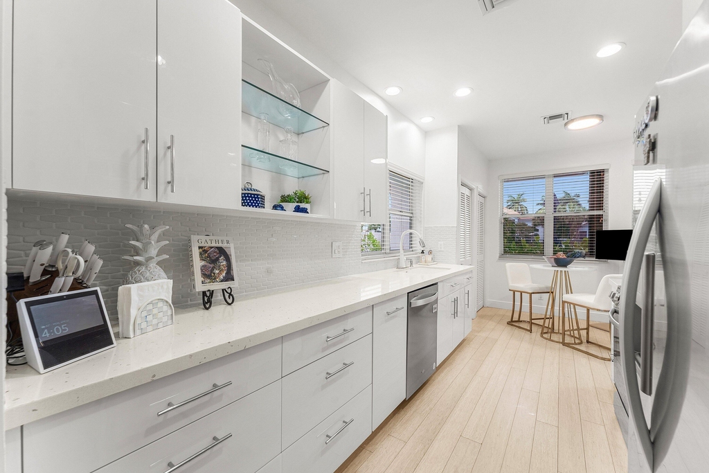 2221 Nw 62nd Drive - Photo 9