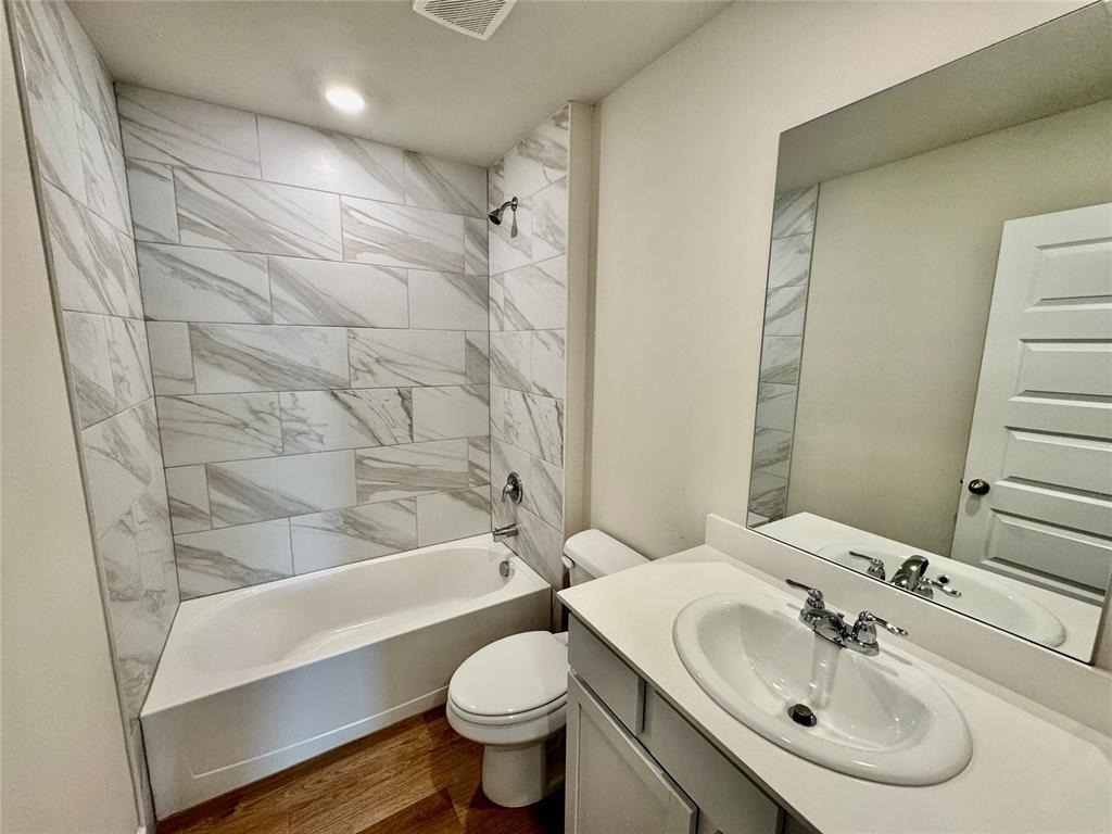 6100 Blackwood Courts - Photo 16