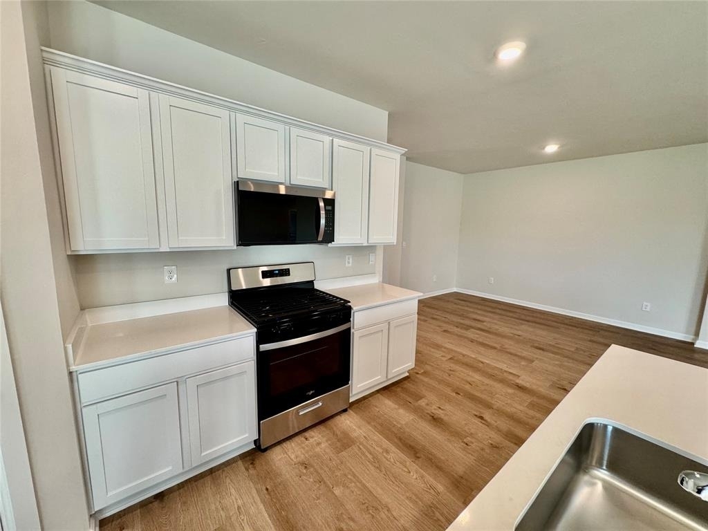 6100 Blackwood Courts - Photo 8