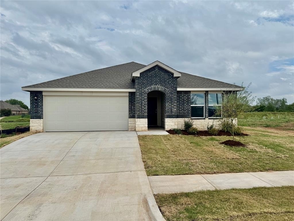 6100 Blackwood Courts - Photo 1