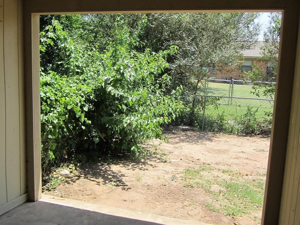 820 Russell Circle - Photo 9