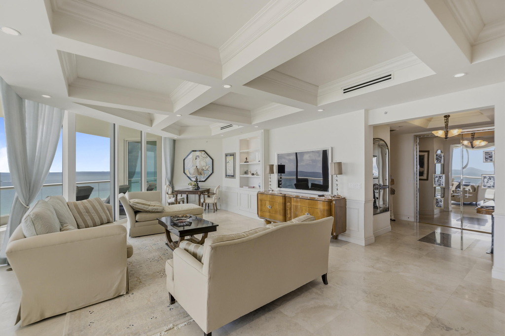 16051 Collins Avenue - Photo 3