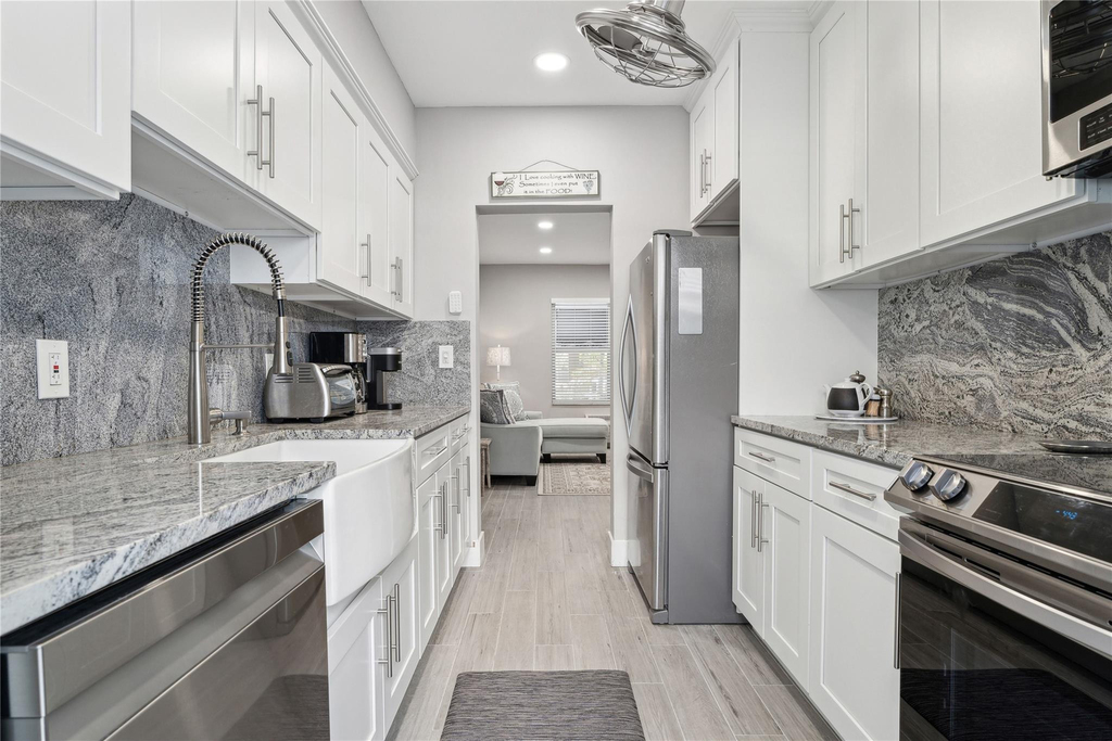 326 Harrison Street - Photo 4