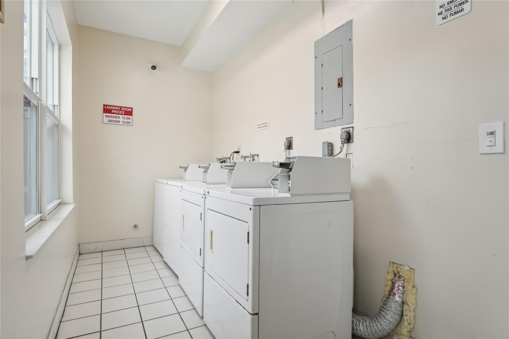 326 Harrison Street - Photo 8