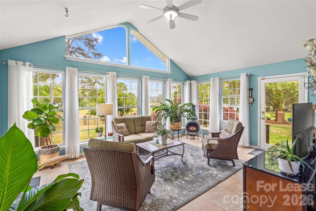 806 Pine Forest Road - Photo 11