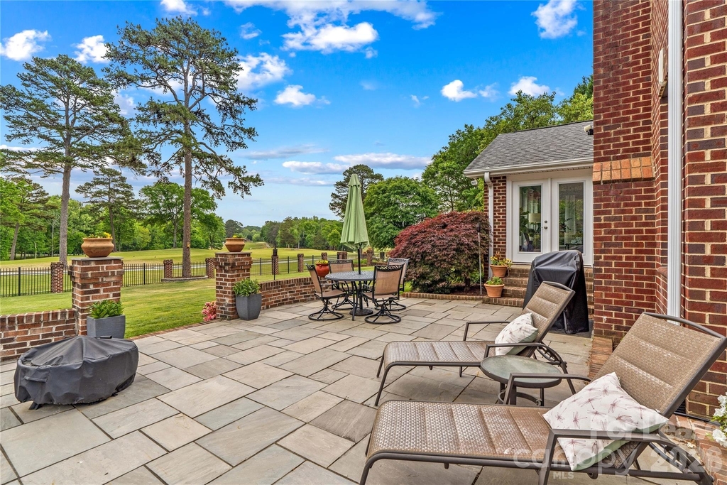806 Pine Forest Road - Photo 29