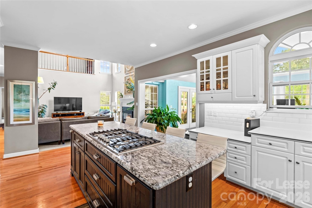 806 Pine Forest Road - Photo 9