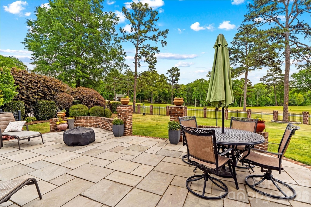 806 Pine Forest Road - Photo 30