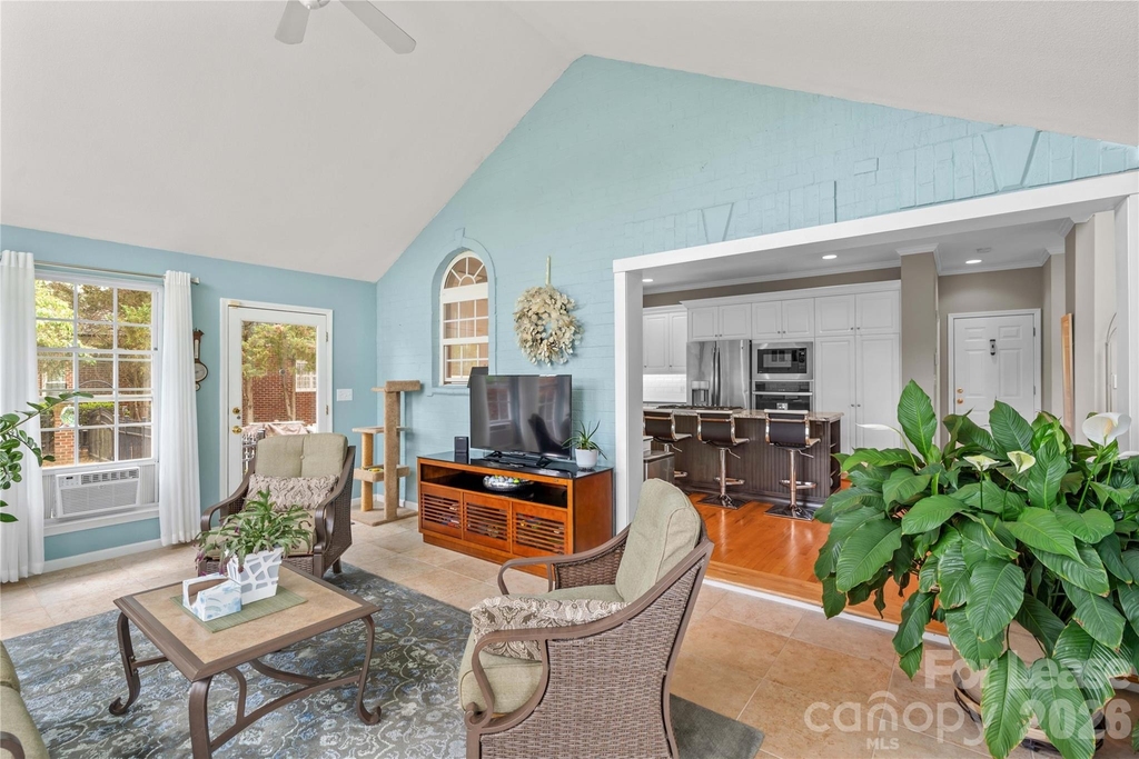 806 Pine Forest Road - Photo 12