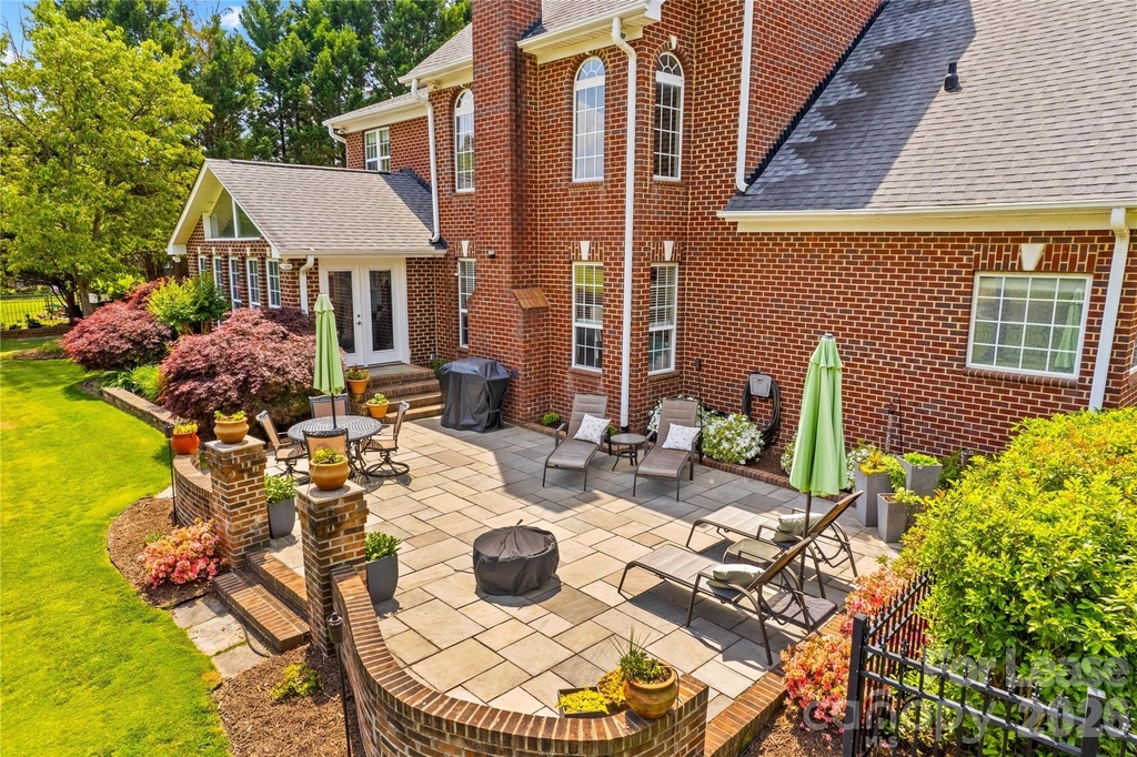 806 Pine Forest Road - Photo 28