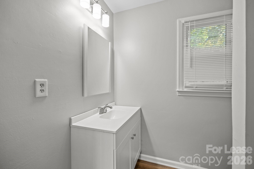 4800 Maplecrest Drive - Photo 15