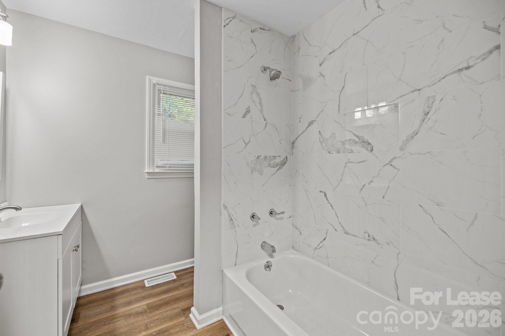 4800 Maplecrest Drive - Photo 14