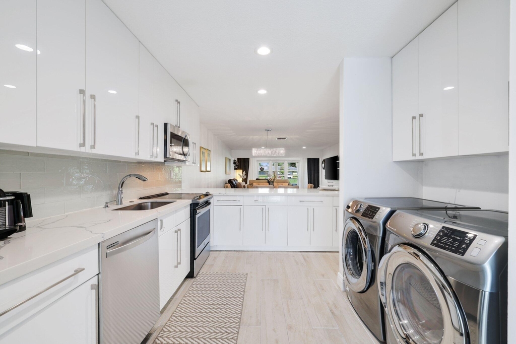 1031 Citrus Way - Photo 1