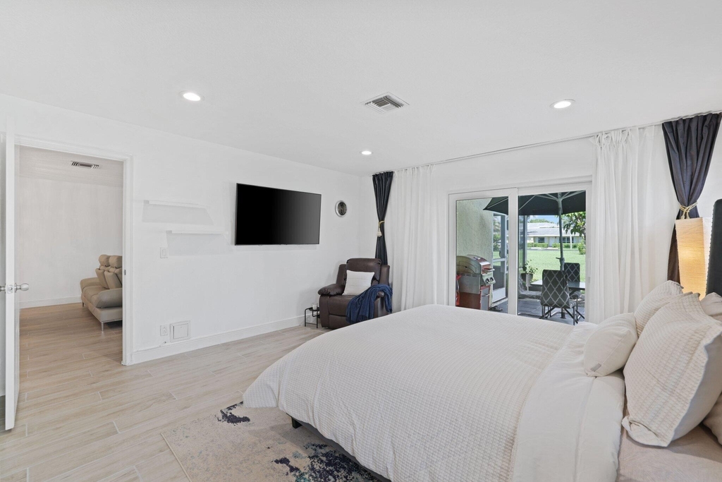 1031 Citrus Way - Photo 16