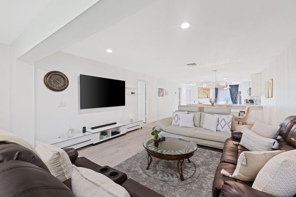 1031 Citrus Way - Photo 10