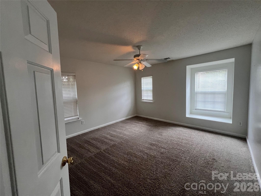 2304 Harwood Hills Lane - Photo 23