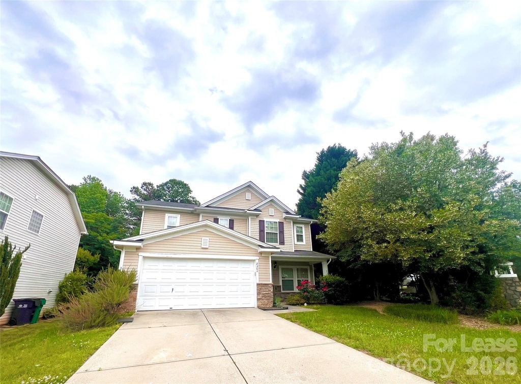 2304 Harwood Hills Lane - Photo 0