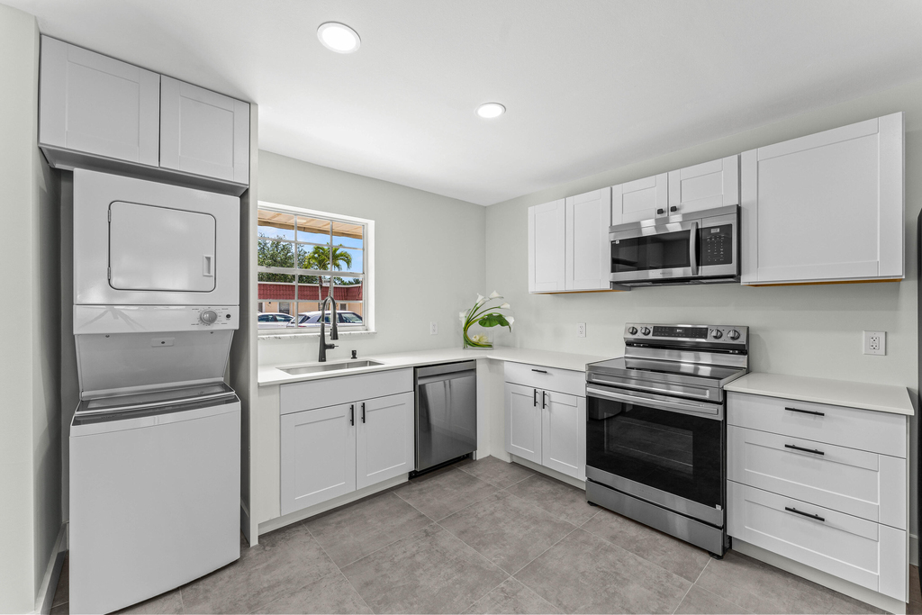 711 Laconia Circle - Photo 1