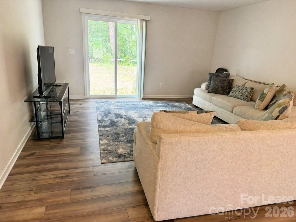 10227 Chatham Run Lane - Photo 9