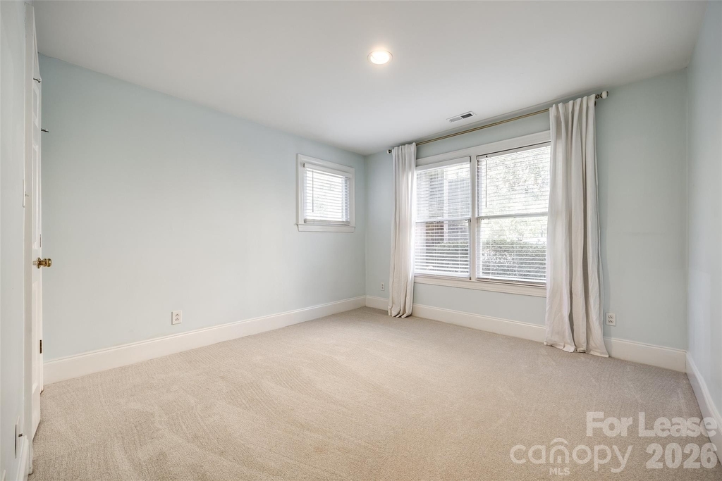 2220 Roswell Avenue - Photo 13