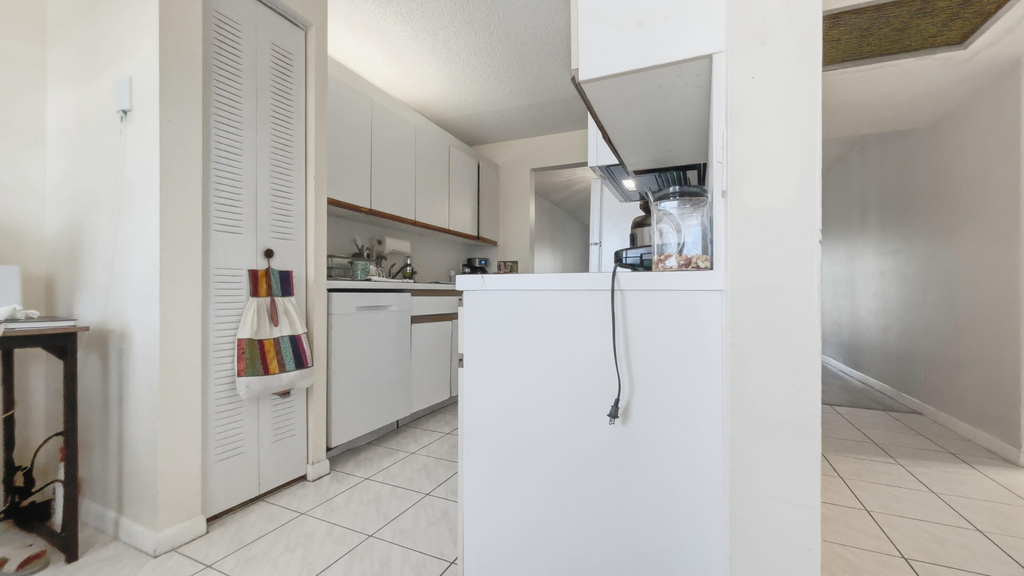 1200 Sw 124th Terrace - Photo 2