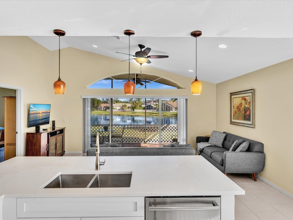 4194 Bluff Harbor Way - Photo 15