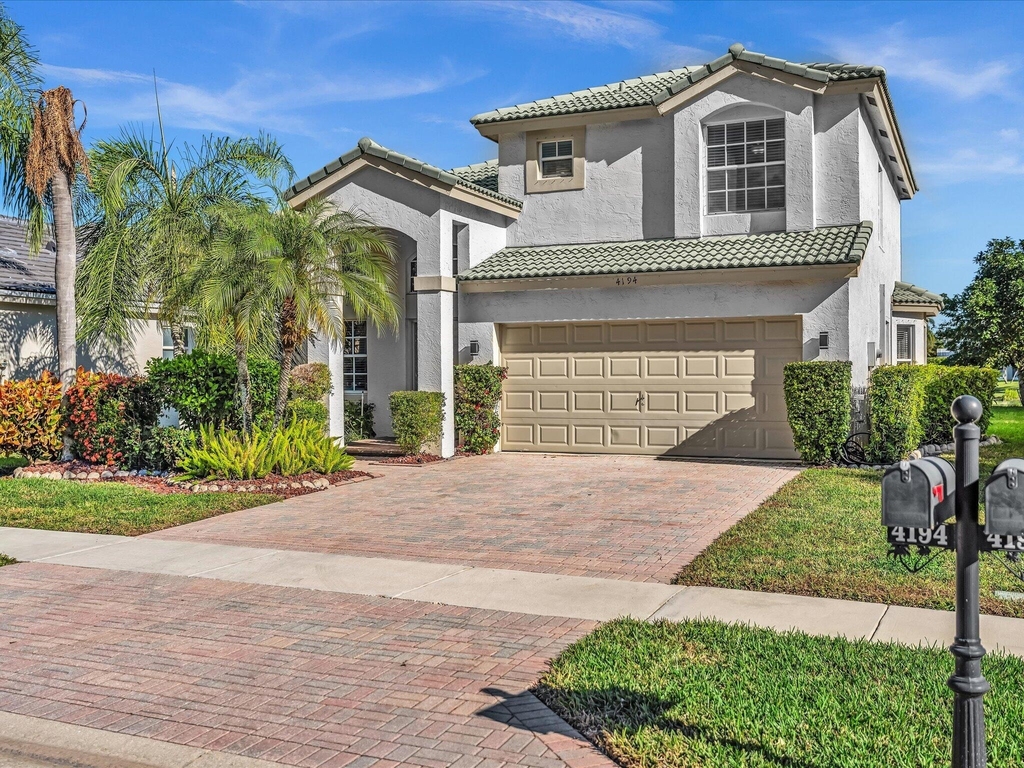 4194 Bluff Harbor Way - Photo 3