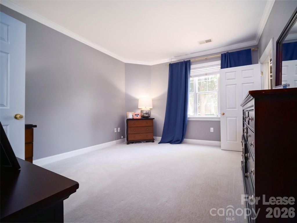5609 Fairview Road - Photo 8