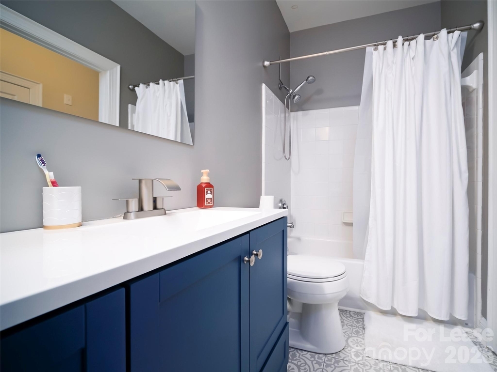 5609 Fairview Road - Photo 21
