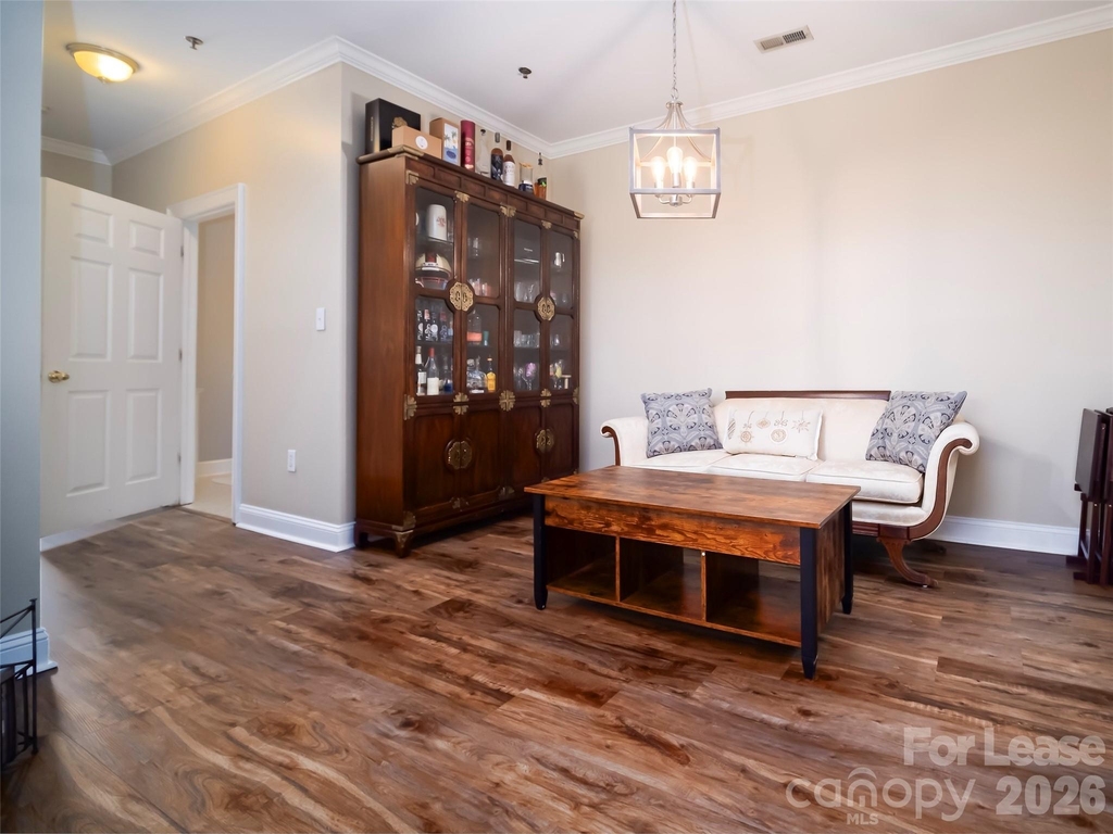5609 Fairview Road - Photo 5