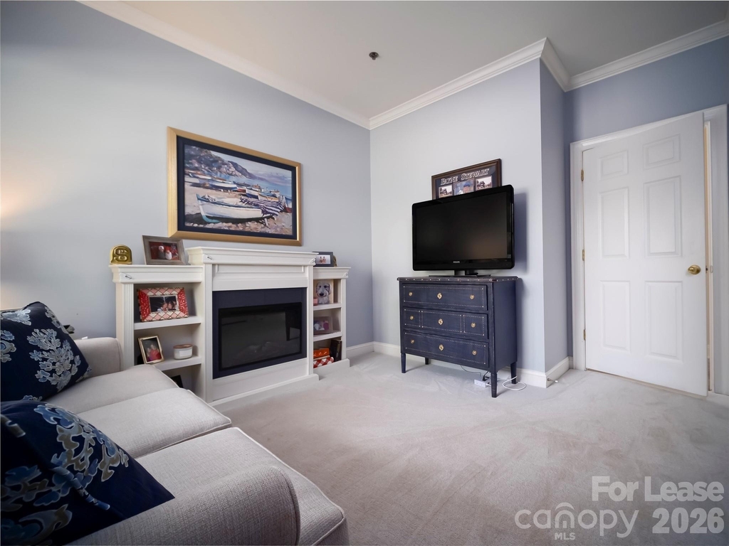 5609 Fairview Road - Photo 18