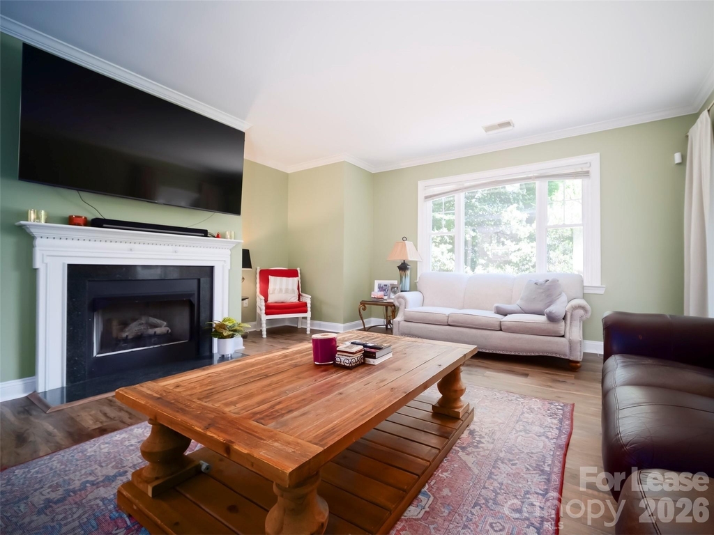 5609 Fairview Road - Photo 4
