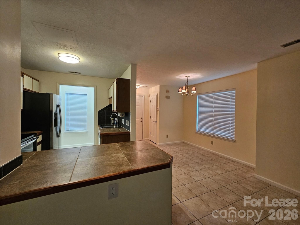 802 Selwyn Oaks Court - Photo 4