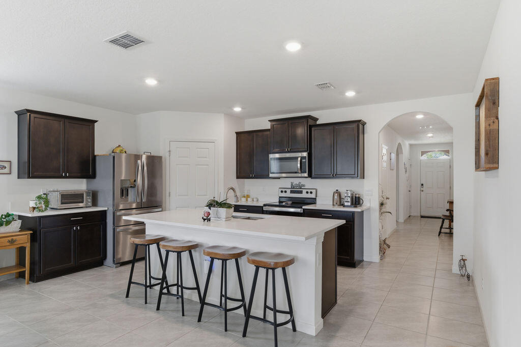 3133 Sw Centamino Street - Photo 6