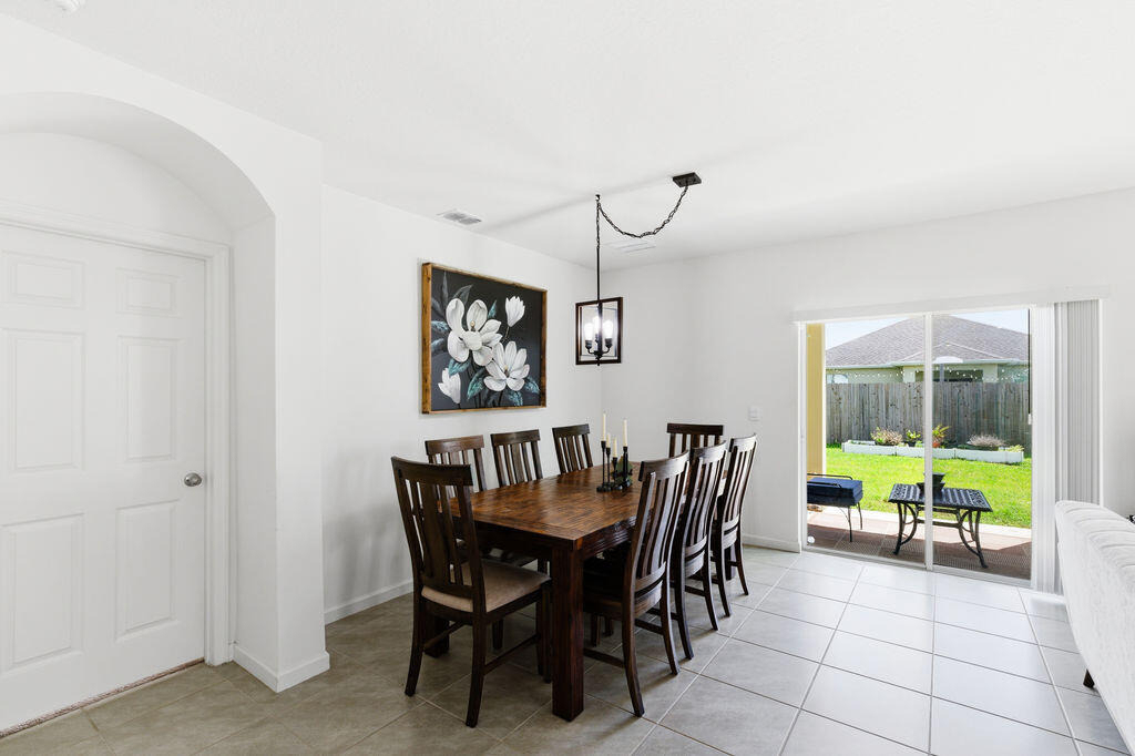 3133 Sw Centamino Street - Photo 11