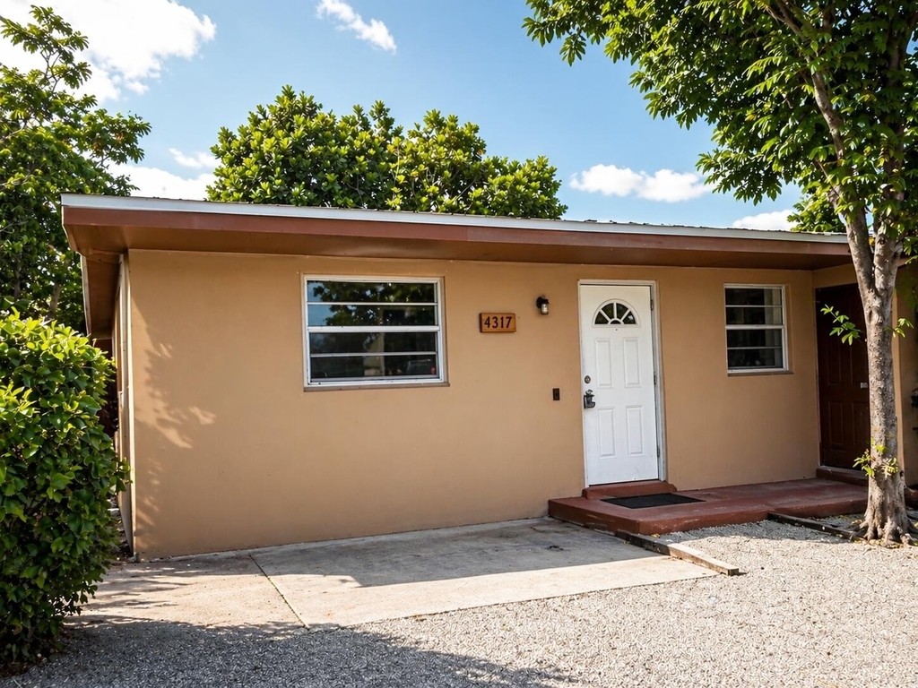 4317 Cocoanut Road - Photo 3
