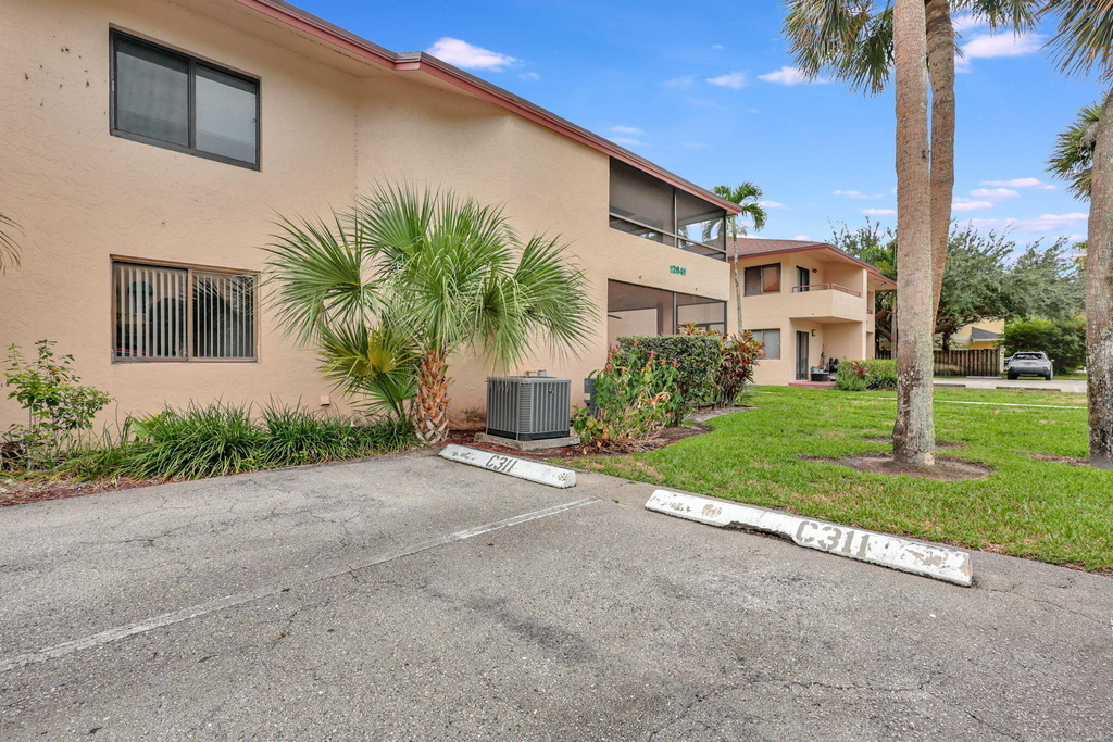 12641 Westhampton Circle - Photo 1