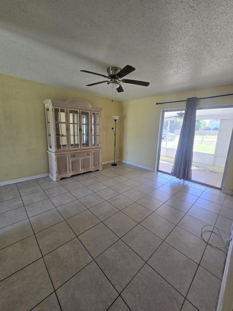 3751 Nw 36th Street - Photo 3