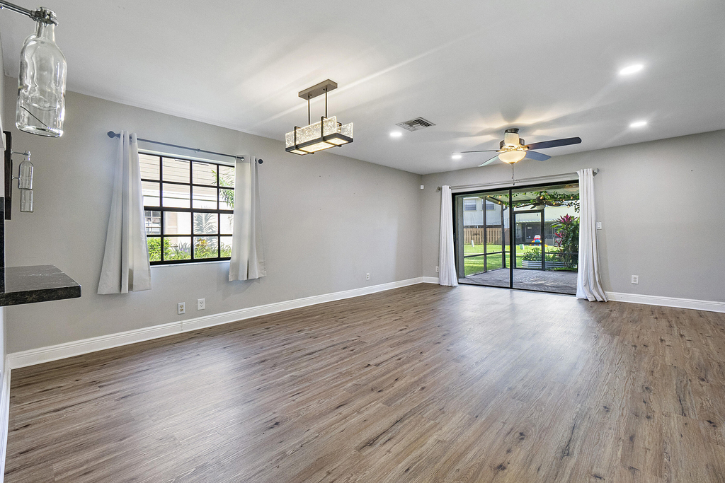 10723 Nw 10th Street - Photo 2
