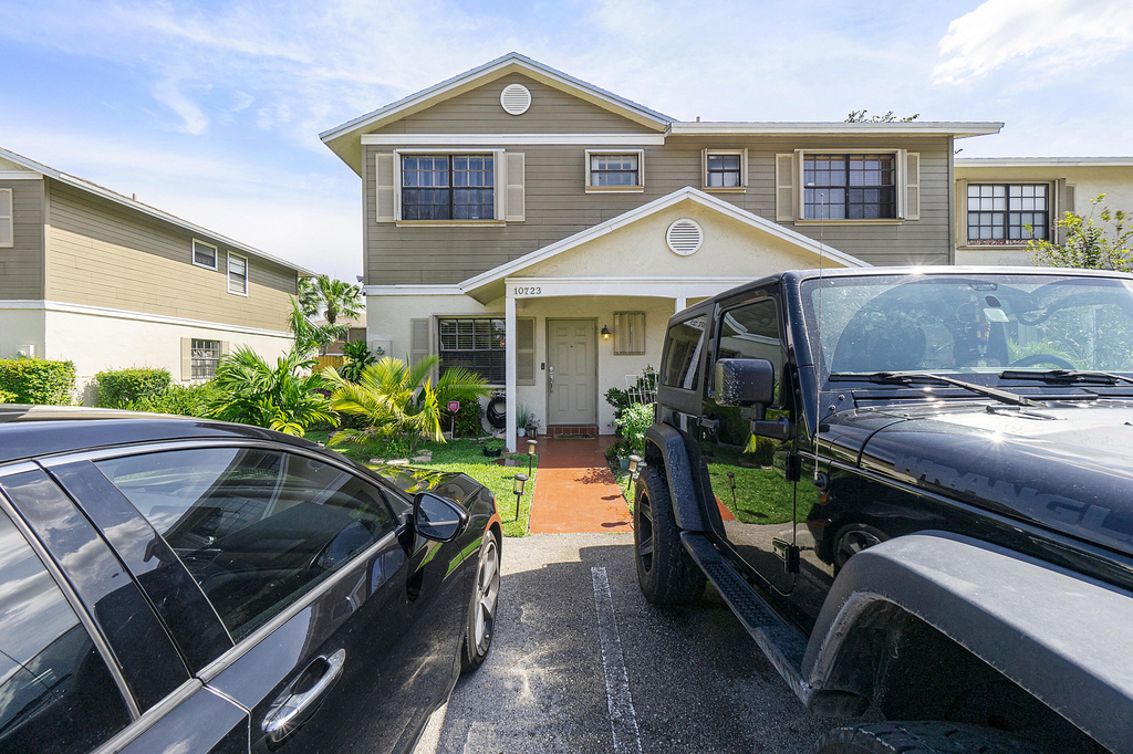 10723 Nw 10th Street - Photo 13