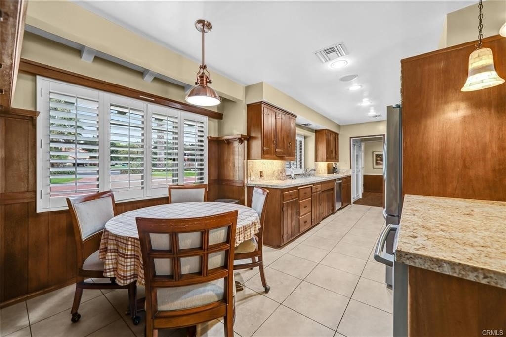 17300 Sunburst - Photo 8